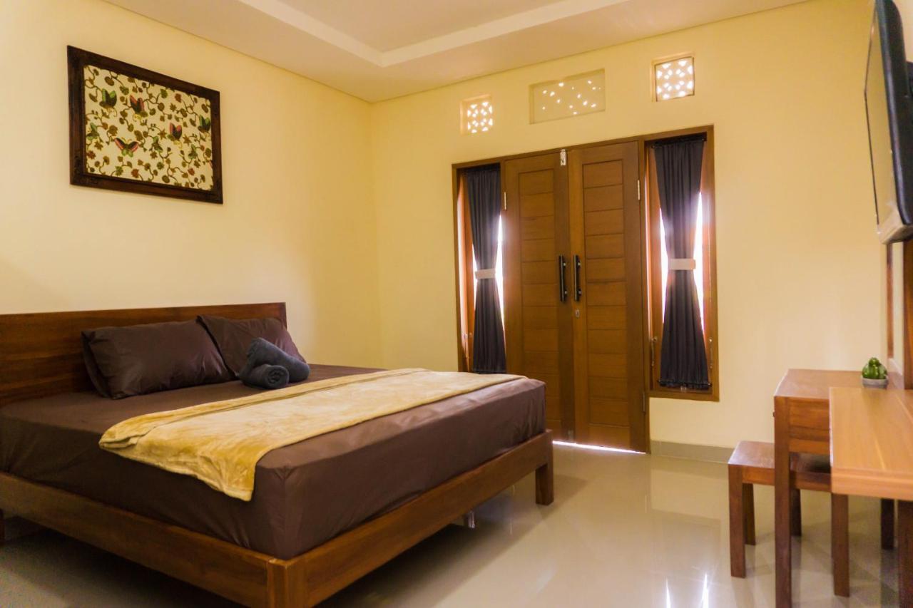 Cakra House Hotel Dempasar Exterior foto